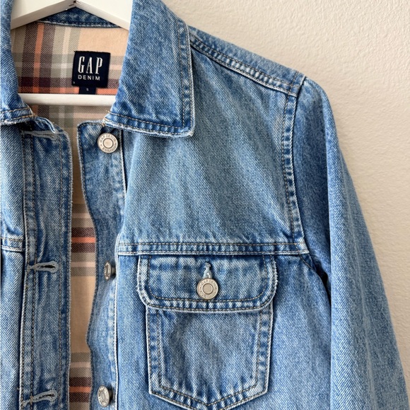 GAP Light Blue Denim Jean Jacket - Picture 3 of 6